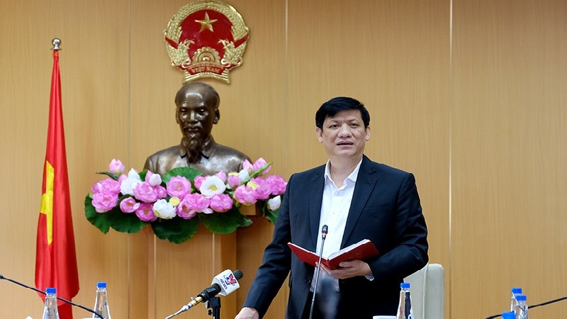 Bộ trưởng Bộ Y tế Nguyễn Thanh Long phát biểu tại hội nghị sáng 26/3. Ảnh: Trần Minh