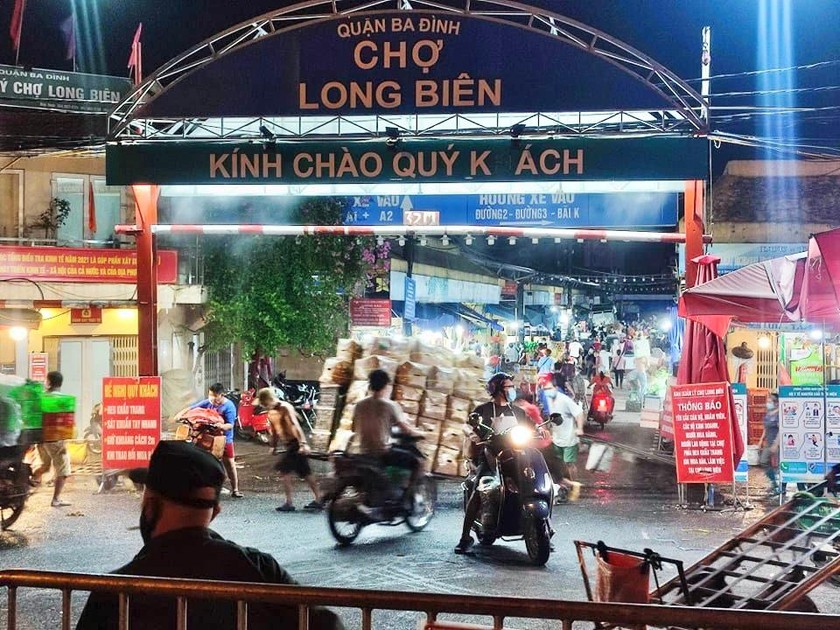 Hình ảnh chợ Long Biên (nguồn ảnh báo Kinh tế đô thị)