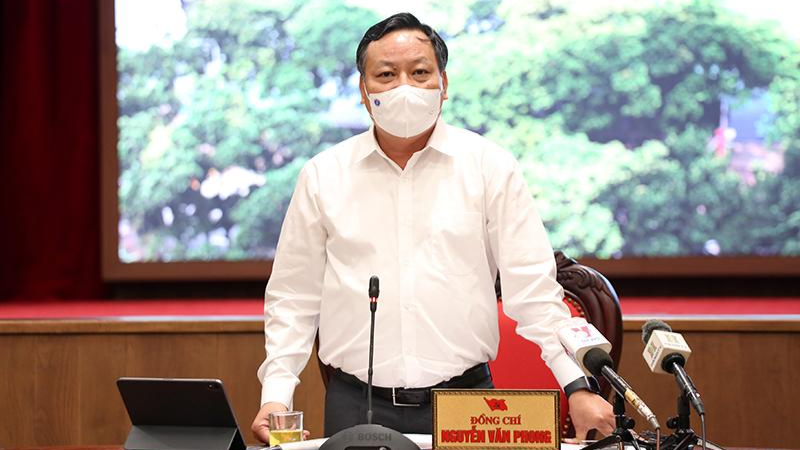Phó Bí thư Thành uỷ Nguyễn Văn Phong phát biểu kết luận tại hội nghị. Ảnh: KTĐT