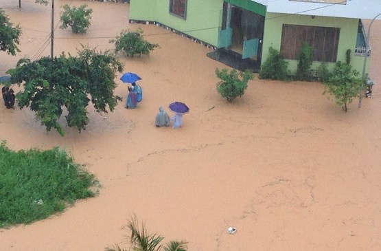 Quảng Ninh: Mưa lớn kéo dài gây ngập lụt cục bộ  