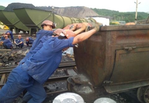 Quảng Ninh: Sự cố băng tải than khiến một công nhân thiệt mạng