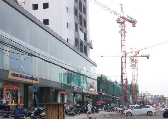 Quảng Ninh: Kinh doanh nhộn nhịp dưới chân công trình xây dựng 