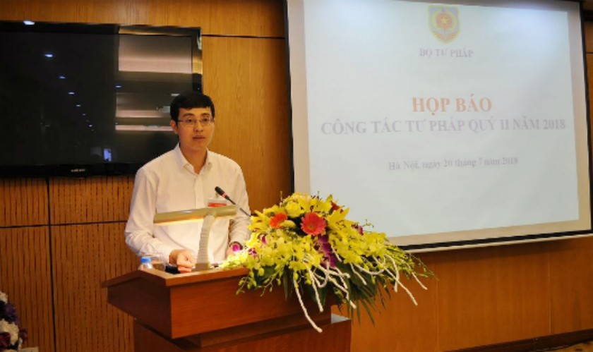 Không đủ cơ sở để bổ nhiệm ông Lê Đình Vinh giữ chức Hiệu trưởng Trường Đại học Luật Hà Nội