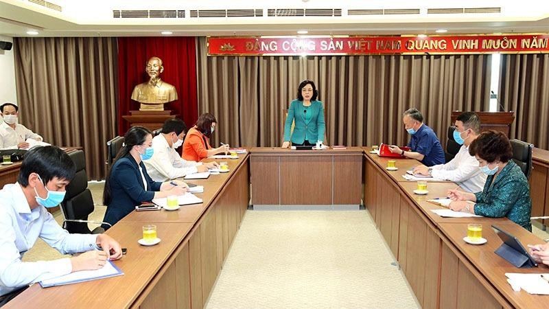 Phó Bí thư Thường trực Thành ủy Hà Nội phát biểu tại buổi giao ban.