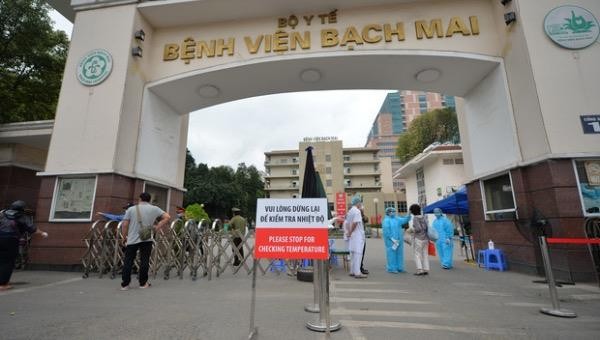Bệnh viện Bạch Mai được giám sát ra vào chặt chẽ suốt 14 ngày qua.