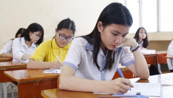 Học sinh thi vào lớp 10 Hà Nội sẽ đỡ căng thẳng vì được bỏ môn thi thứ tư. (Ảnh minh họa)