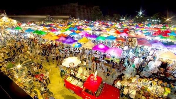 Chợ đêm Sơn Trà, Đà Nẵng