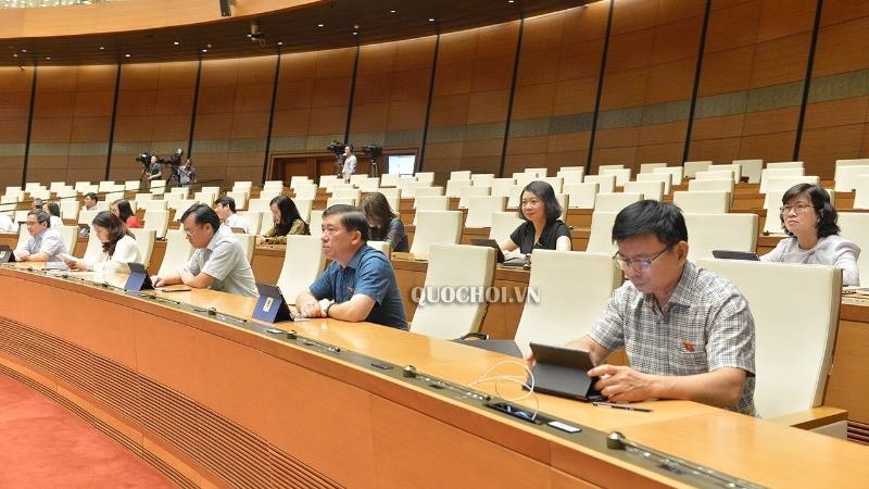 Các đại biểu dự Kỳ họp thứ 9 Quốc hội khóa XIV. (Ảnh: Quochoi.vn)