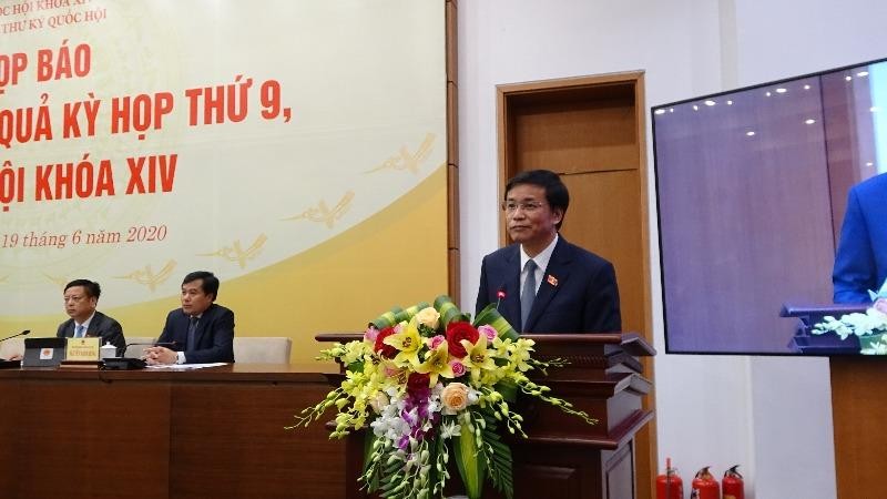 Tổng Thư ký Quốc hội Nguyễn Hạnh Phúc chủ trì buổi họp báo chiều 19/6.