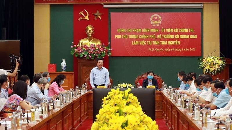Toàn cảnh buổi làm việc của Phó Thủ tướng Phạm Bình Minh với lãnh đạo tỉnh Thái Nguyên.