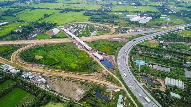 Yêu cầu hoàn thành cao tốc Trung Lương - Mỹ Thuận trong năm 2021.