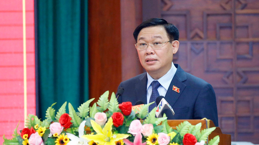 Chủ tịch Quốc hội Vương Đình Huệ phát biểu tại kỳ họp thứ nhất của HĐND tỉnh Đắk Lắk, khóa X nhiệm kỳ 2021 – 2026.