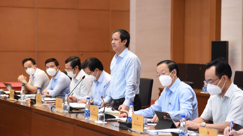 Bộ trưởng Nguyễn Kim Sơn chia sẻ về những thách thức của năm học mới.