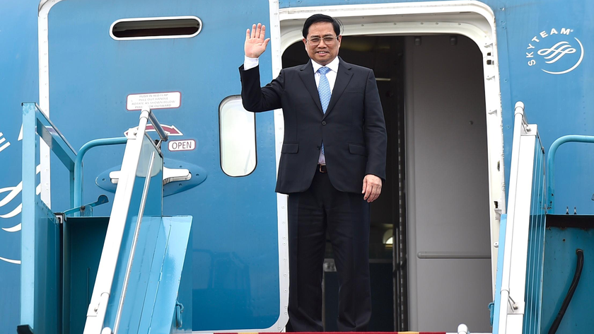 Thủ tướng rời Hà Nội sang Nhật Bản.