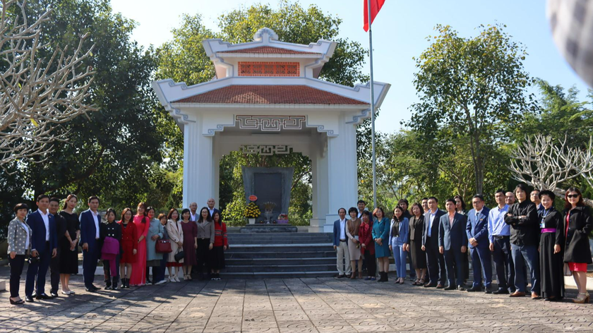 Đảng bộ Báo Pháp luật Việt Nam tại Khu di tích lịch sử Bộ Tư pháp.