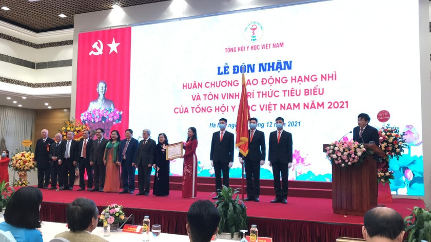Lễ đón nhận Huân chương Lao động hạng Nhì của Tổng hội Y học Việt Nam
