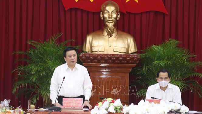 Ông Nguyễn Xuân Thắng chủ trì buổi làm việc với Thành ủy Cần Thơ. (Ảnh: TTXVN)