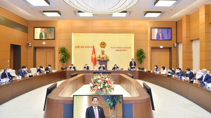 Quang cảnh Phiên họp thứ 8 Ủy ban Thường vụ Quốc hội khóa XV.