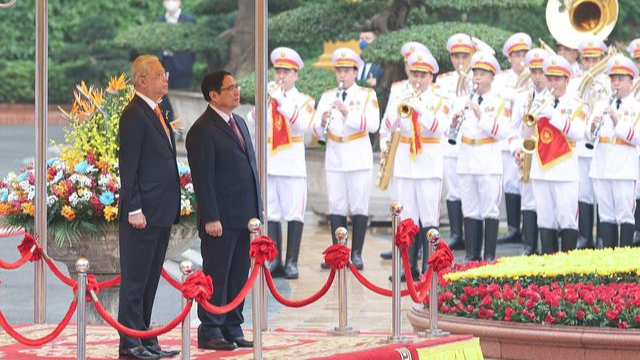 Thủ tướng Phạm Minh Chính chủ trì lễ đón chính thức Thủ tướng Malaysia.