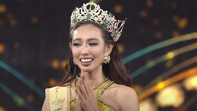 Hoa hậu Hòa bình Quốc tế Thùy Tiên.