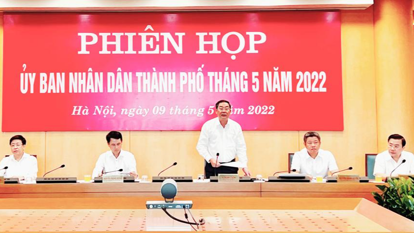 Phó Chủ tịch Thường trực UBND thành phố Hà Nội Lê Hồng Sơn chủ trì phiên họp tập thể UBND thành phố thường kỳ tháng 5/2022.