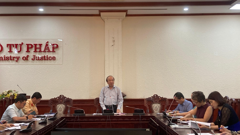 Thứ trưởng Phan Chí Hiếu phát biểu tại cuộc họp.