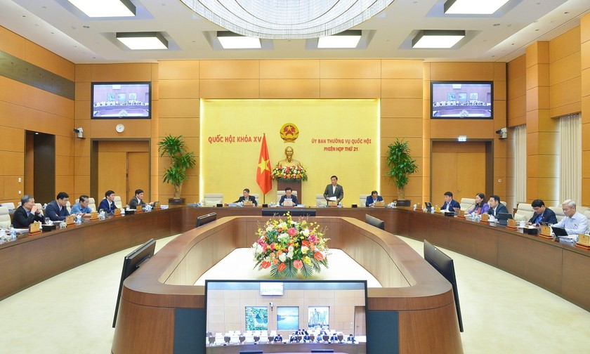 Quang cảnh Phiên họp thứ 21 của Ủy ban Thường vụ Quốc hội.