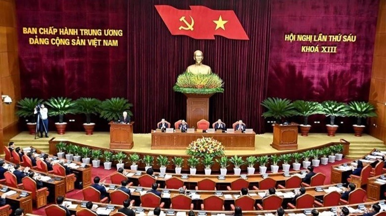 Hội nghị lần thứ sáu Ban Chấp hành Trung ương Đảng khóa XIII đã thông qua Nghị quyết số 27-NQ/TW về tiếp tục xây dựng và hoàn thiện Nhà nước pháp quyền xã hội chủ nghĩa Việt Nam trong giai đoạn mới.