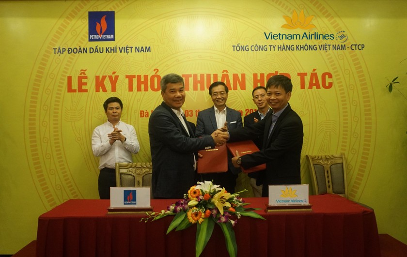 Vietnam Airlines và PVN ký thỏa thuận hợp tác 