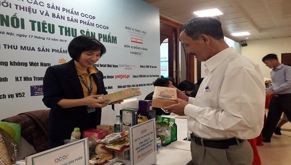 Doanh nghiệp, hợp tác xã giới thiệu sản phẩm với đại diện Vietnam Airlines 