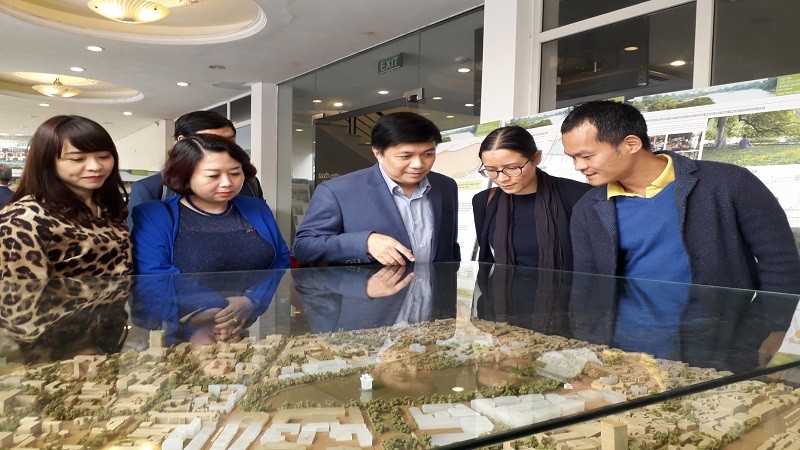 Dự án cải tạo chỉnh sửa khu vực quanh hồ Hoàn Kiếm thu hút sự chú ý của mọi giới
