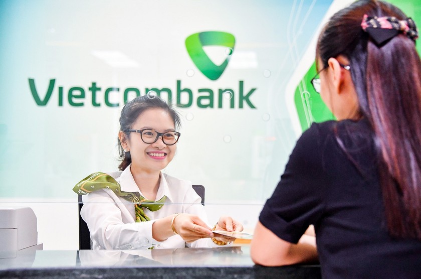 Vietcombank tiếp tục giảm đồng loạt lãi suất cho vay hỗ trợ khách hàng