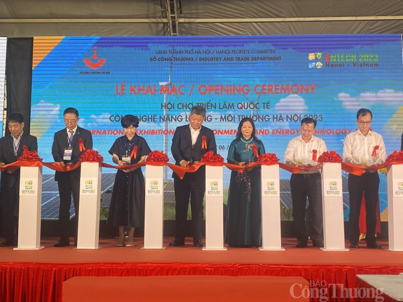 Khai mạc Hội chợ triển lãm quốc tế công nghệ năng lượng - môi trường Hà Nội 2023 