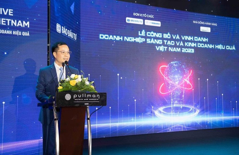 Ông Lê Hoàng Tùng - Kế toán trưởng Vietcombank chia sẻ về hoạt động đổi mới sáng tạo của Vietcombank