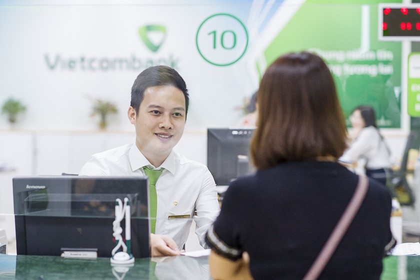 Vietcombank tiếp tục giảm lãi suất huy động