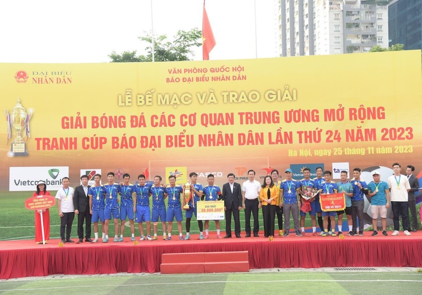 Đội bóng Vietnam Airline lần đầu vô địch Giải bóng đá các cơ quan Trung ương mở rộng