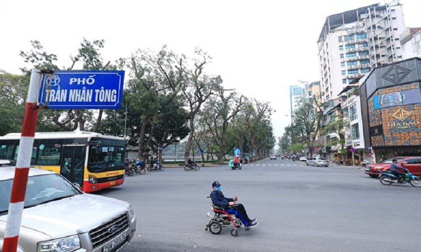Sẽ cấm xe tại phố đi bộ Trần Nhân Tông và khu vực phụ cận vào cuối tuần. Ảnh: Lê Khánh