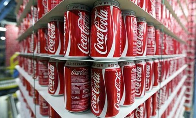 “Ông lớn giải khát” Coca Cola và những lùm xùm ở Việt Nam