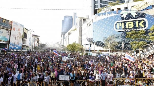 Người biểu tình Thái Lan nhắm cơ quan của các bộ