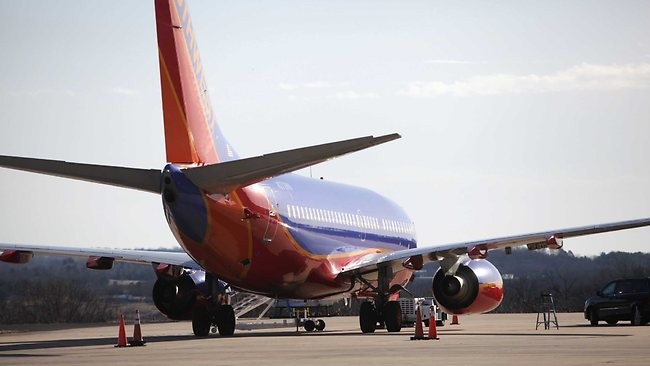 Máy bay chở 124 hành khách đáp nhầm sân bay ở Mỹ