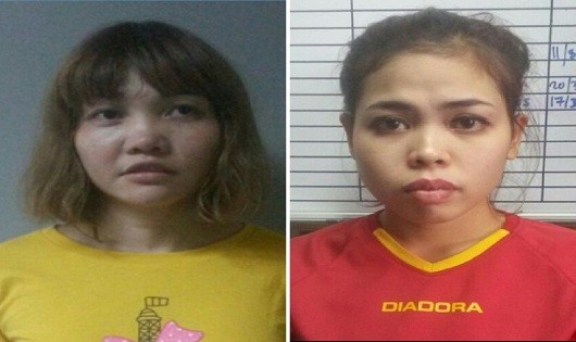 Đoàn Thị Hương (trái) và bị cáo người Indonesia Siti.