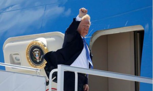 Tổng thống Mỹ Donald Trump đã tới Singapore.
