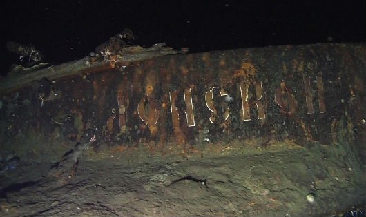 Hình ảnh được cho là xác tàu chiến bị chìm.