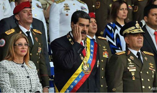Ông Maduro đang tham dự lễ kỷ niệm 81 năm ngày thành lập Lực lượng Vệ binh Quốc gia chiều tối 4/8