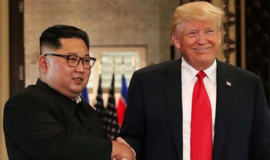 Nhà lãnh đạo Triều Tiên Kim Jong-un và Tổng thống Mỹ Donald Trump.