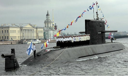 Hình ảnh tại buổi hạ thủy tàu ngầm của Nga.