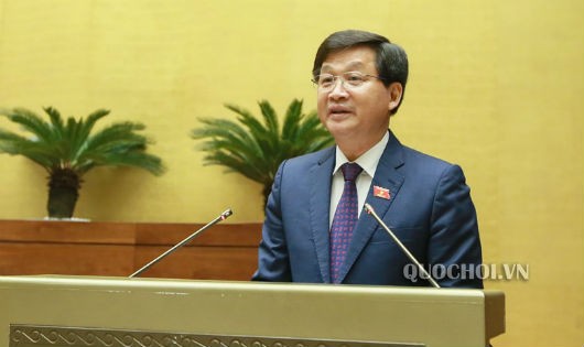 Tổng Thanh tra Chính phủ Lê Minh Khái trình bày báo cáo tại phiên họp.