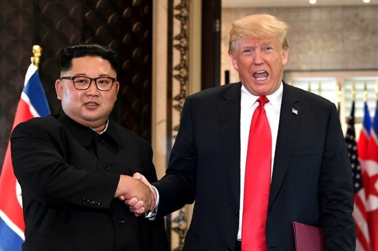 Tổng thống Mỹ và nhà lãnh đạo Triều Tiên.