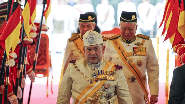 Quốc vương Muhammad V vừa thoái vị của Malaysia