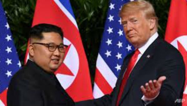 Ông Trump và ông Kim tại hội nghị đầu tiên ở Singapore.